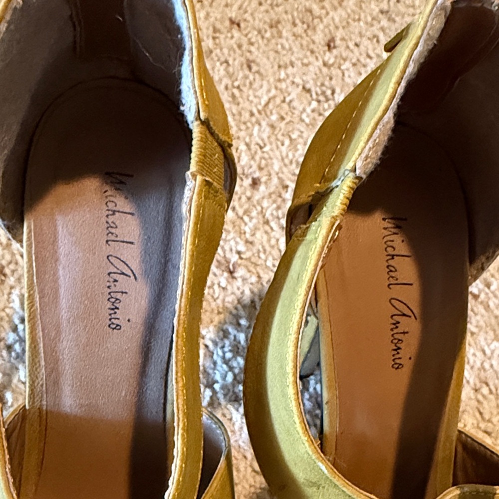 Michael Antonio Stylish Mustard Yellow Open-Toe Stiletto Heels - Picture 2 of 6